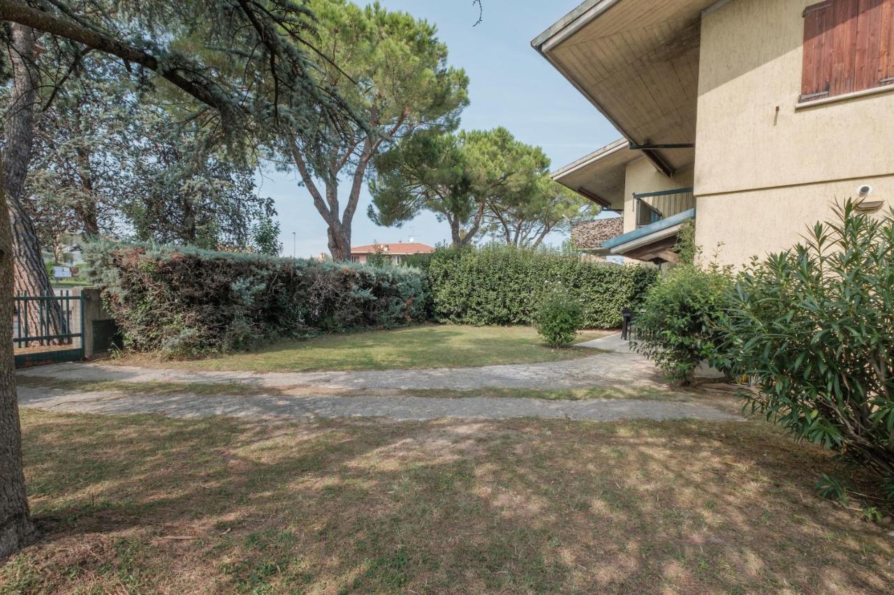 Villa Ida - 2 Bedrooms Apartment With Private Garden Σιρμιόνε Εξωτερικό φωτογραφία